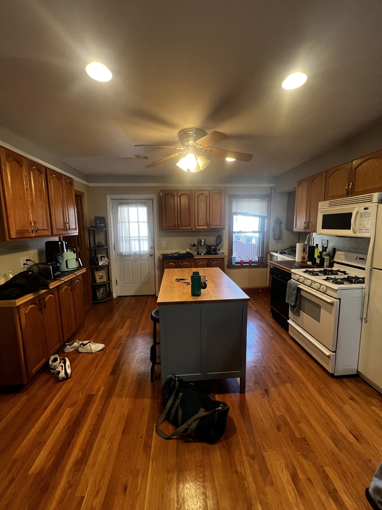https://ygl-photos.s3.us-west-004.backblazeb2.com/3596W68160a04a43b6.jpg