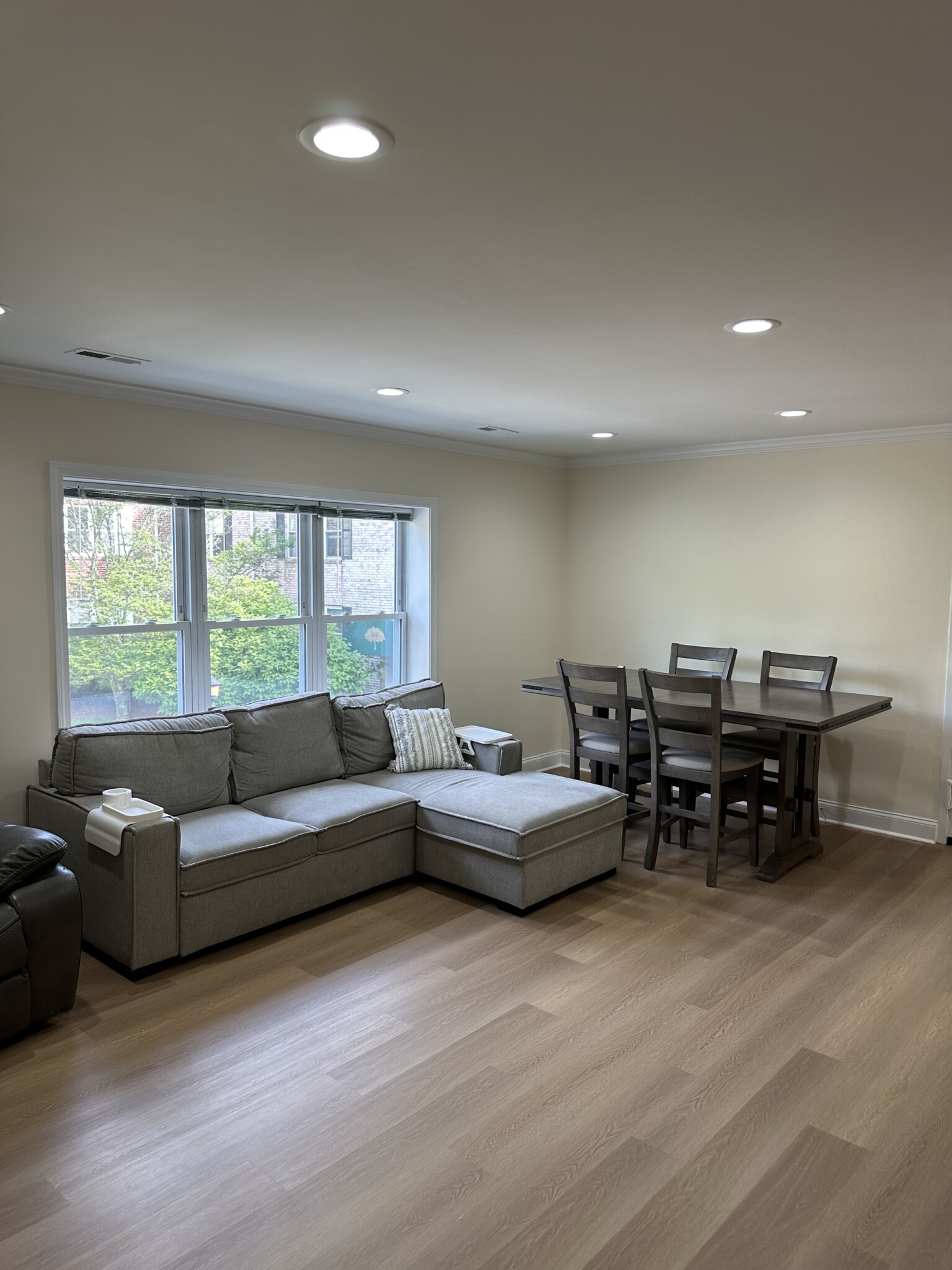 164 Newton — Brighton