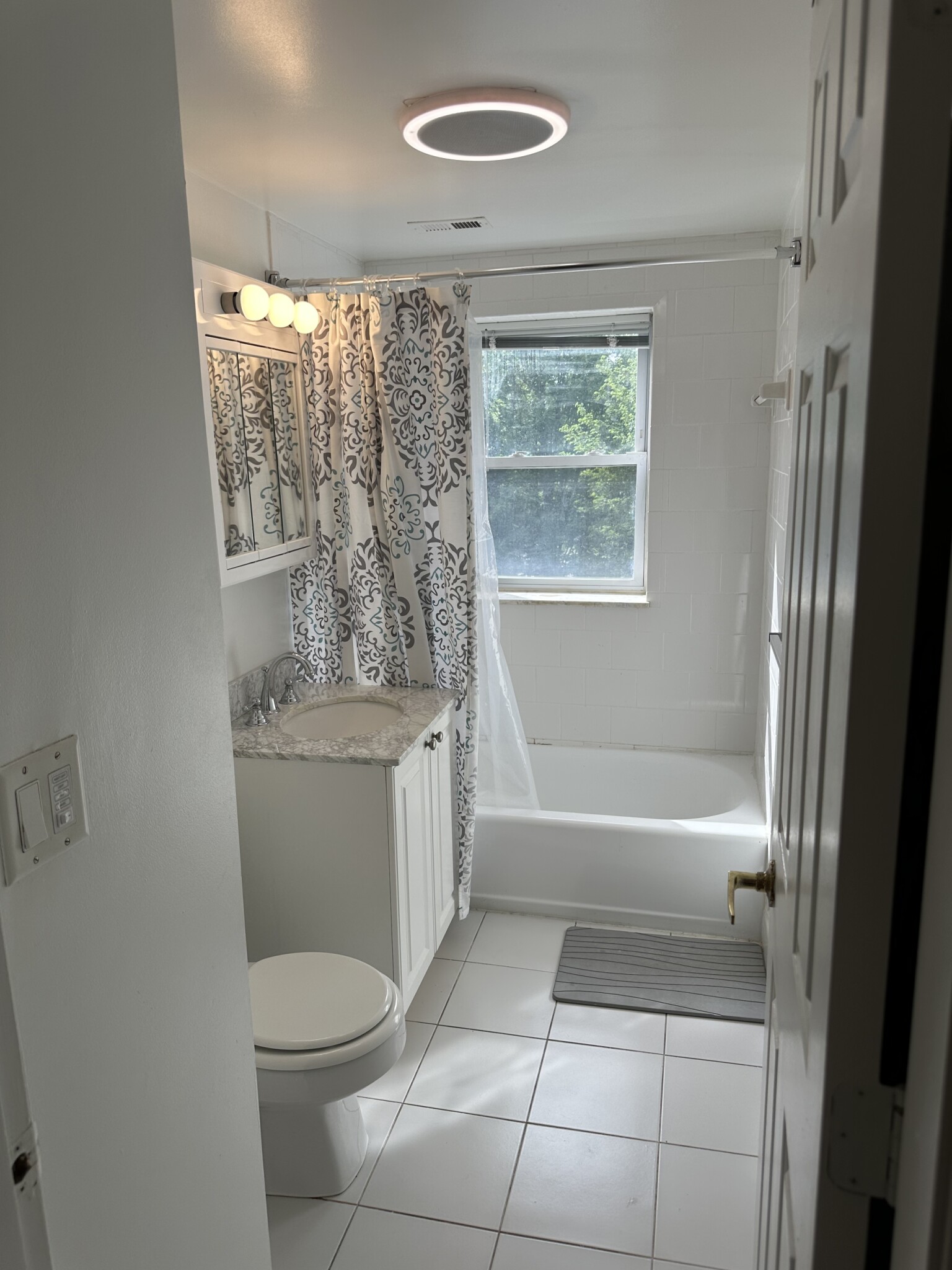 164 Newton — Brighton