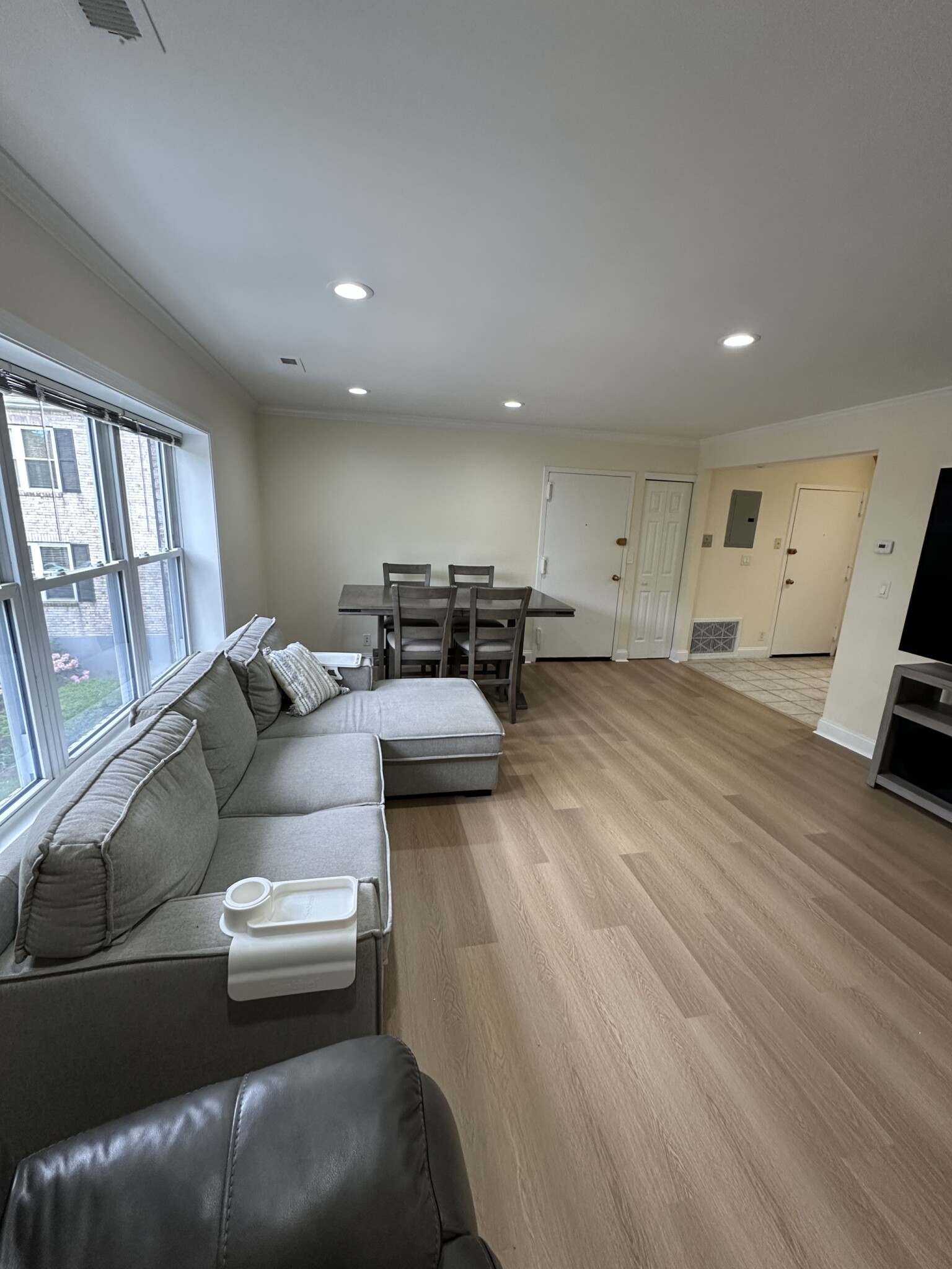 164 Newton — Brighton
