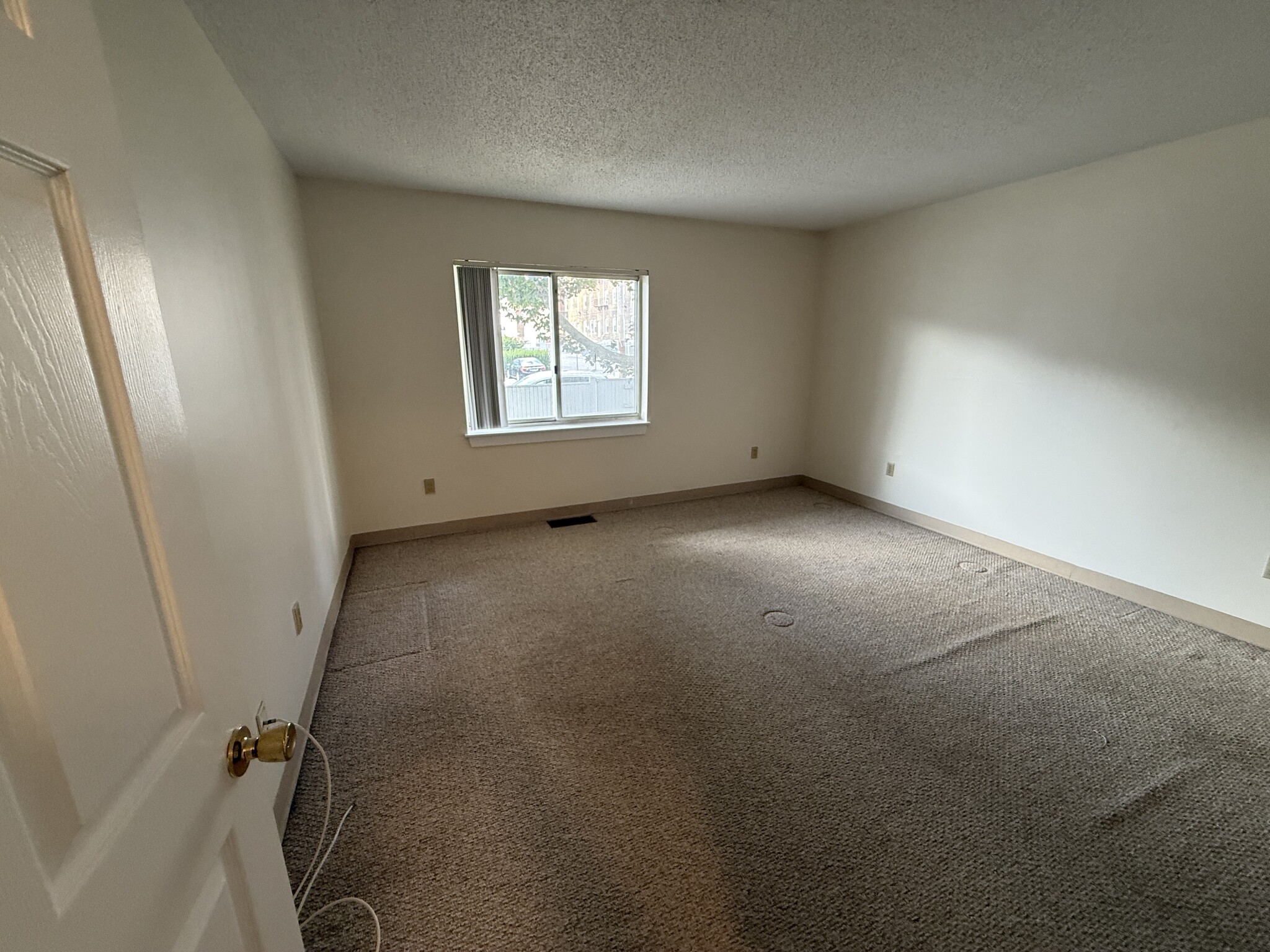 2 bed, 1.5 bath apartment for rent at 152 North Beacon St Unit A2, Brighton — photo 9 of 14