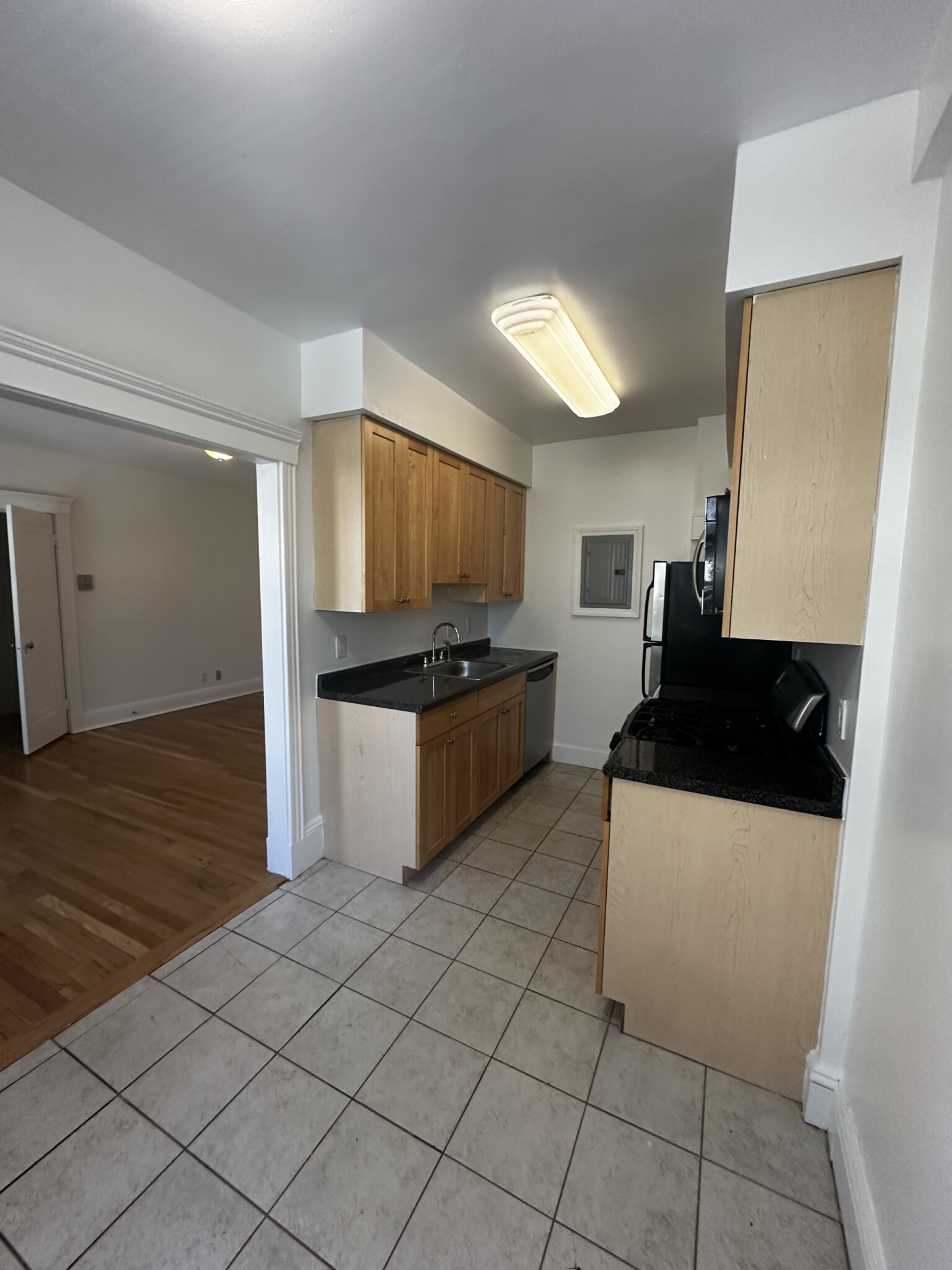 22 Chauncy St., Cambridge, MA - 3,595 USD/ month