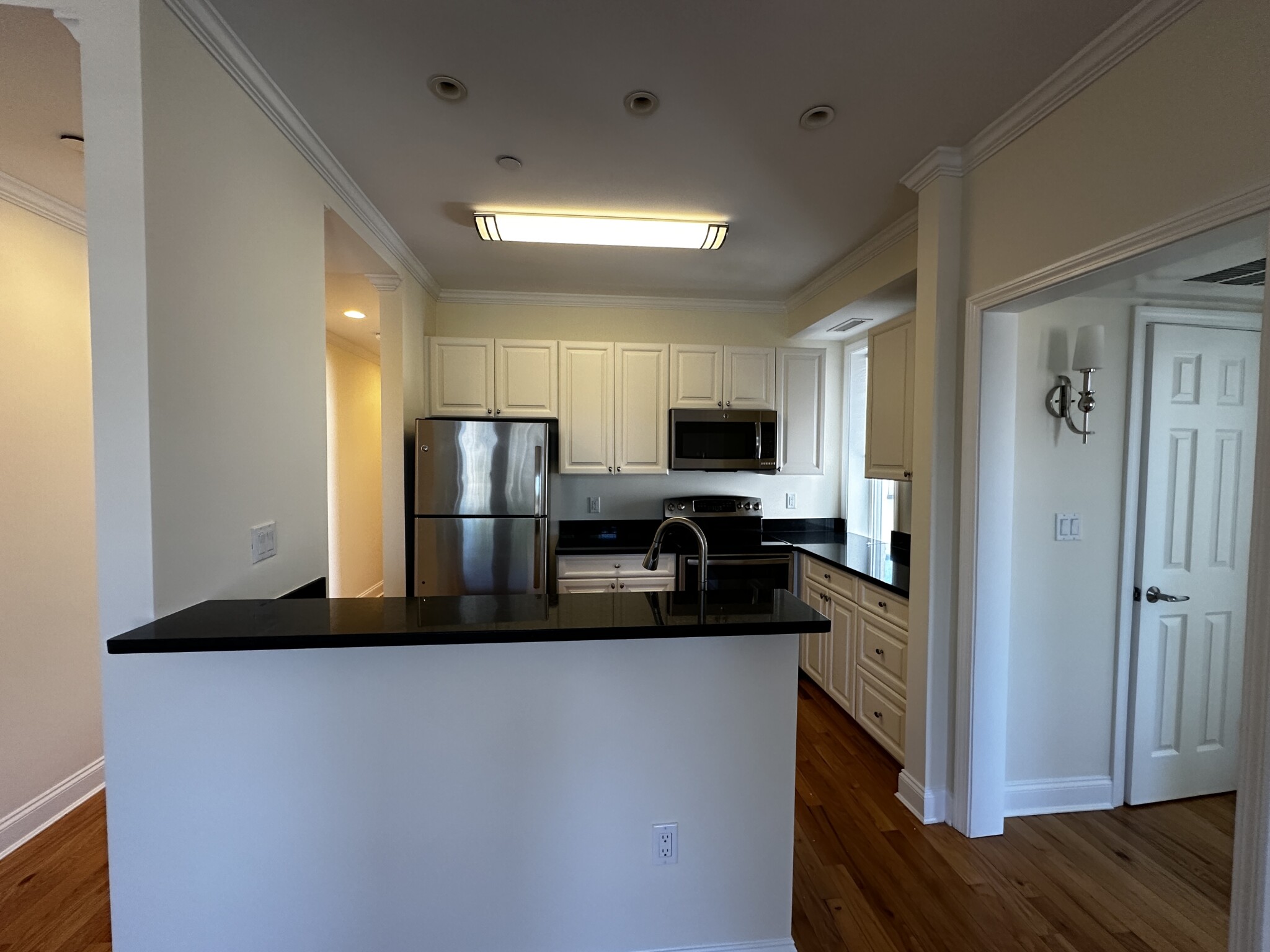 1 Chauncy St., Cambridge, MA - 3,595 USD/ month