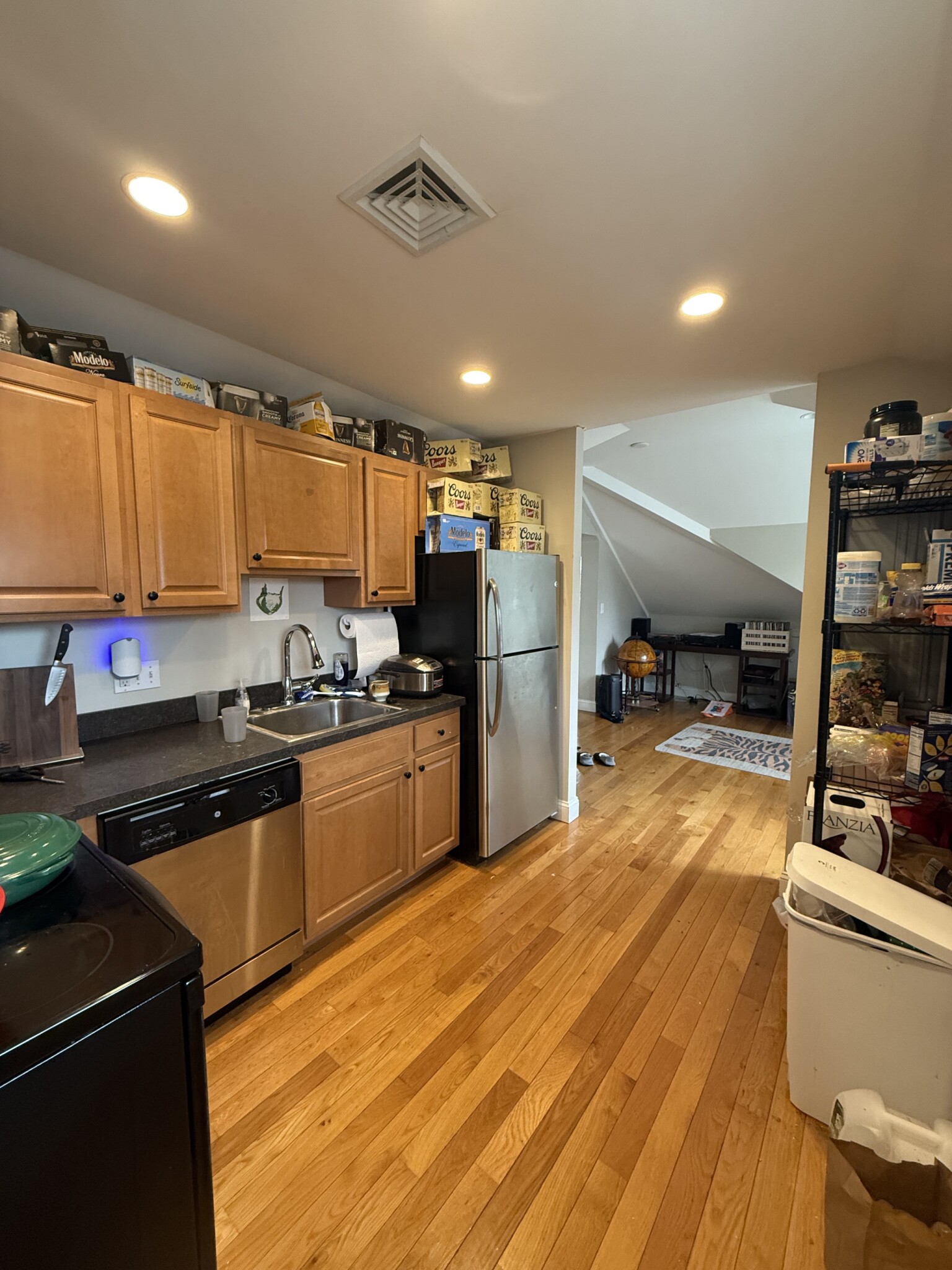 25-27 Crosby Rd. — Chestnut Hill