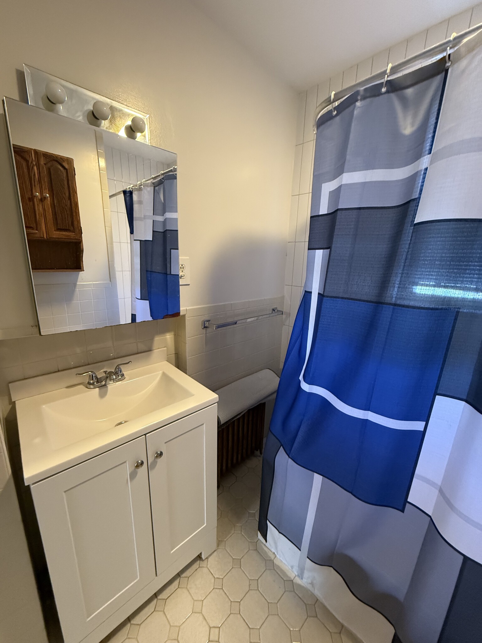 Photos of apartment on Wallingford,Boston MA 02135