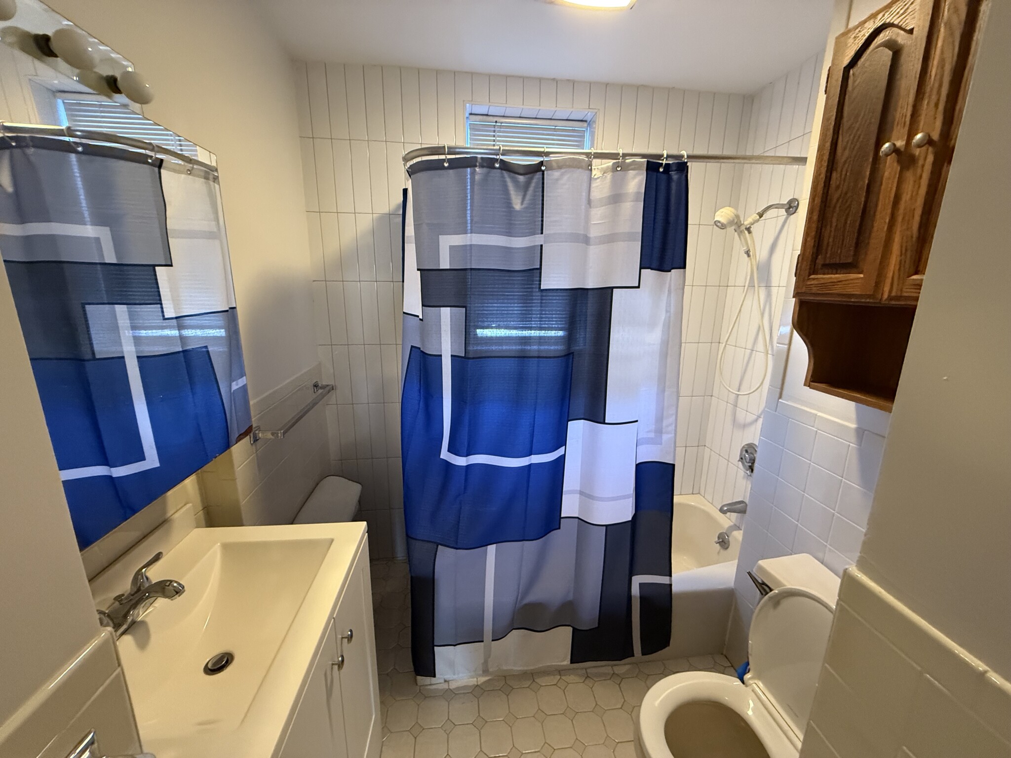 Photos of apartment on Wallingford,Boston MA 02135