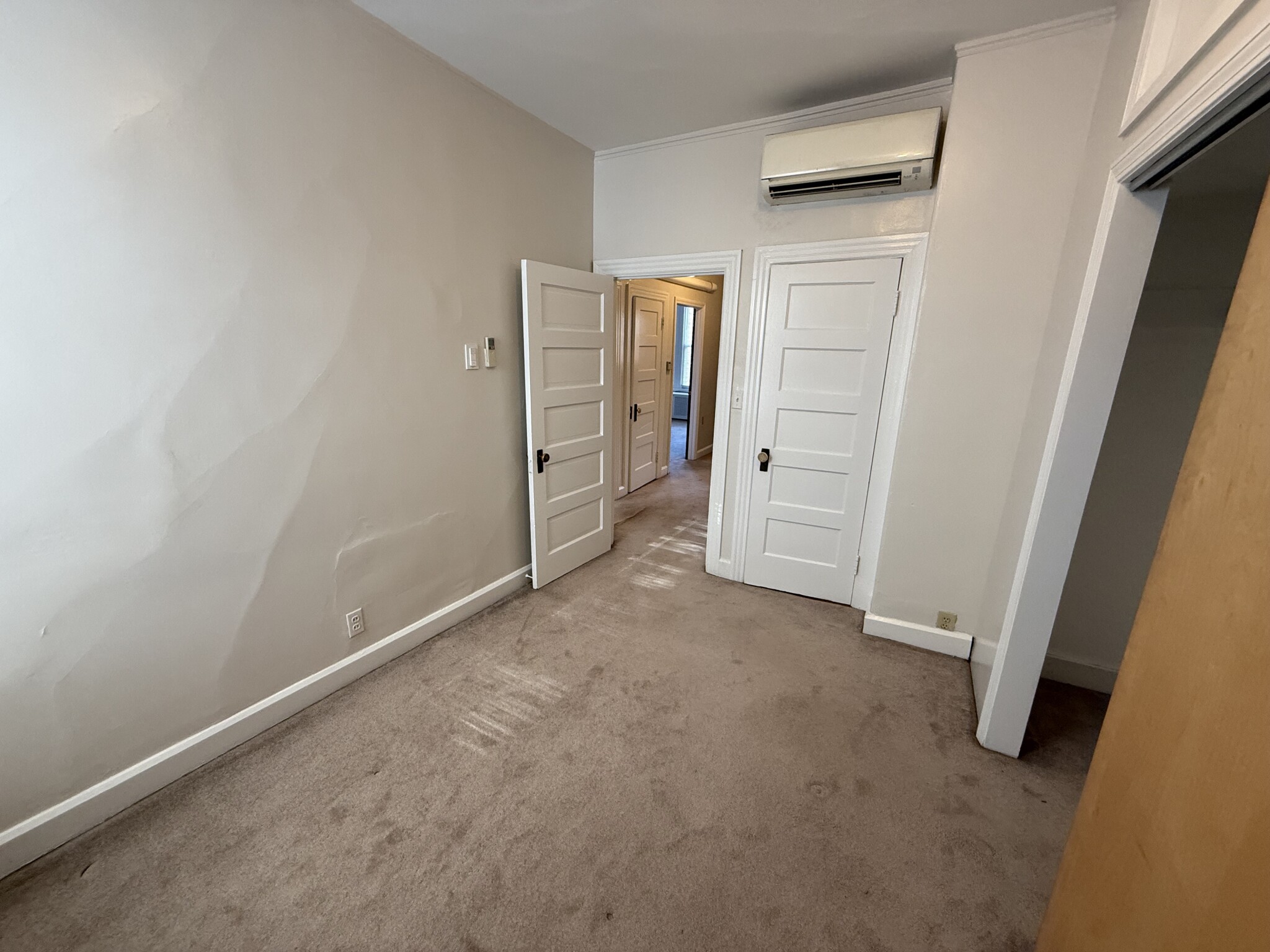 Photos of apartment on Wallingford,Boston MA 02135