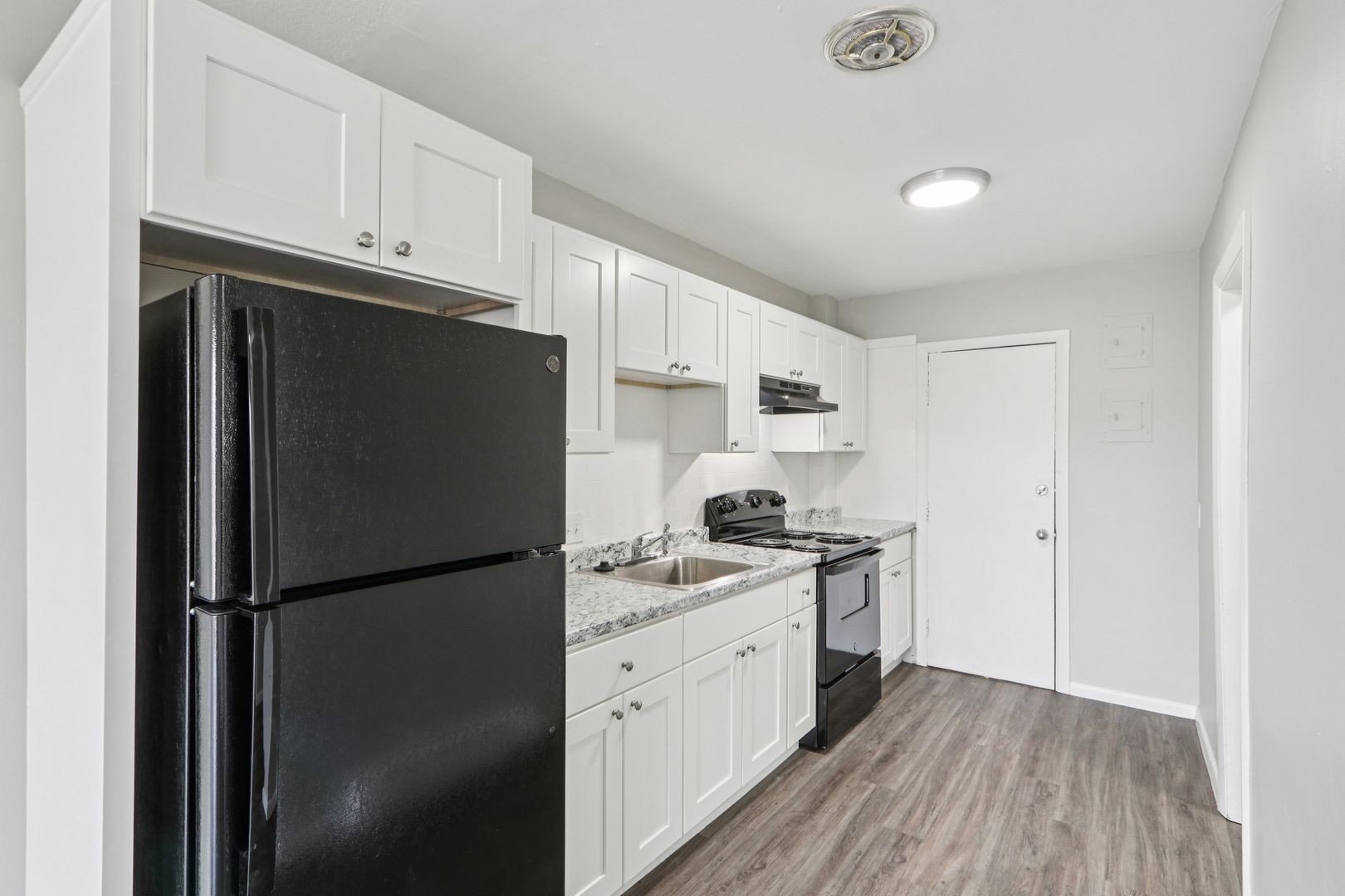 Photos of apartment on Norfolk St.,Boston MA 02126