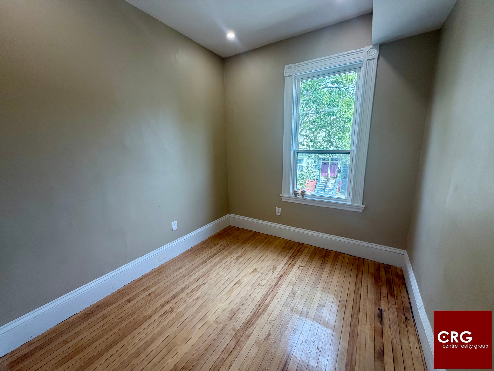 Photos of apartment on Meridian St.,Boston MA 02128