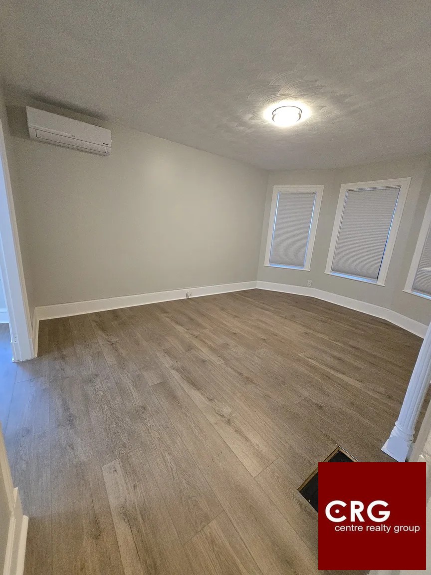 4 Woodville Ter. — Roxbury