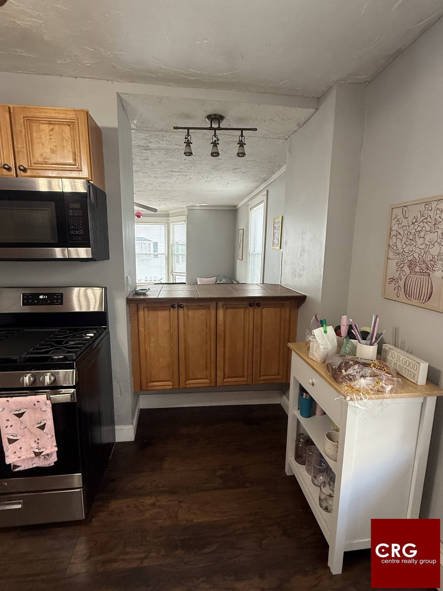 Photo 3 of 344 East 8th St. Unit 2