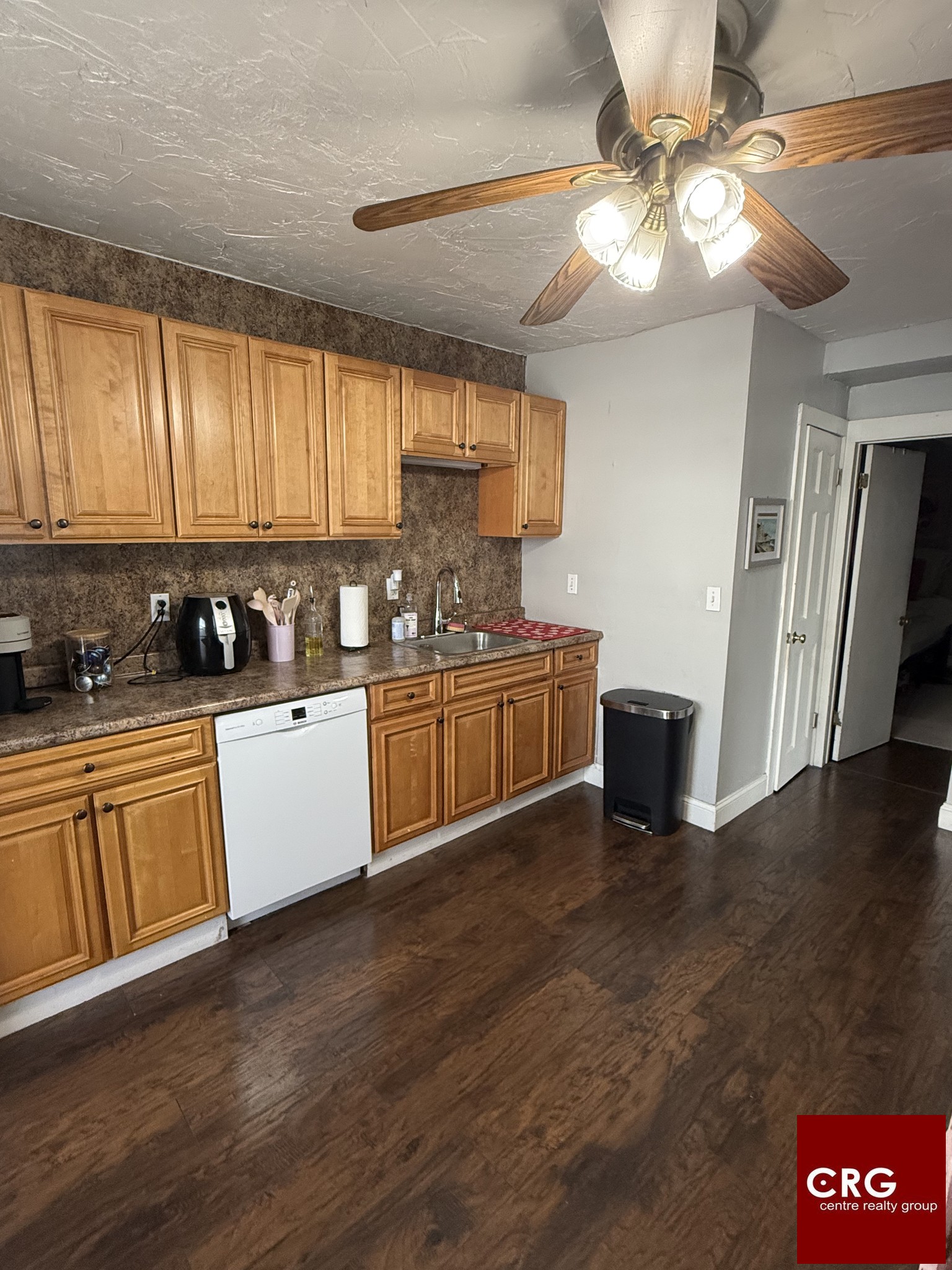 Photo 2 of 344 East 8th St. Unit 2