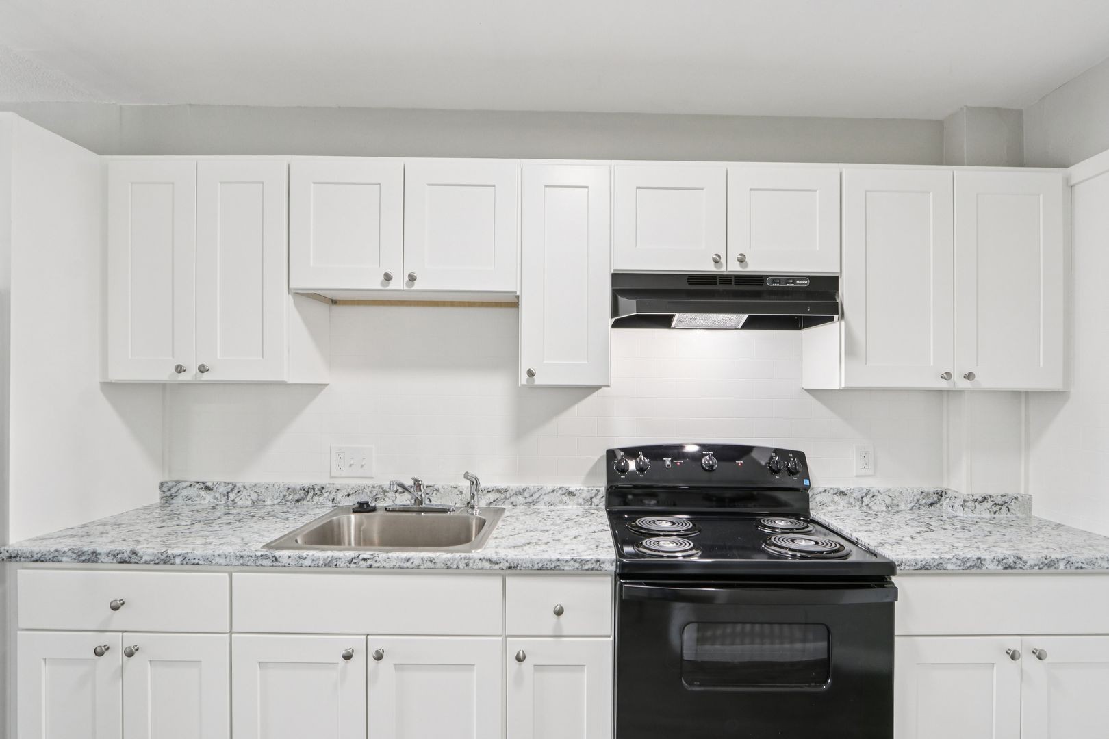 Photos of apartment on Norfolk St.,Boston MA 02126