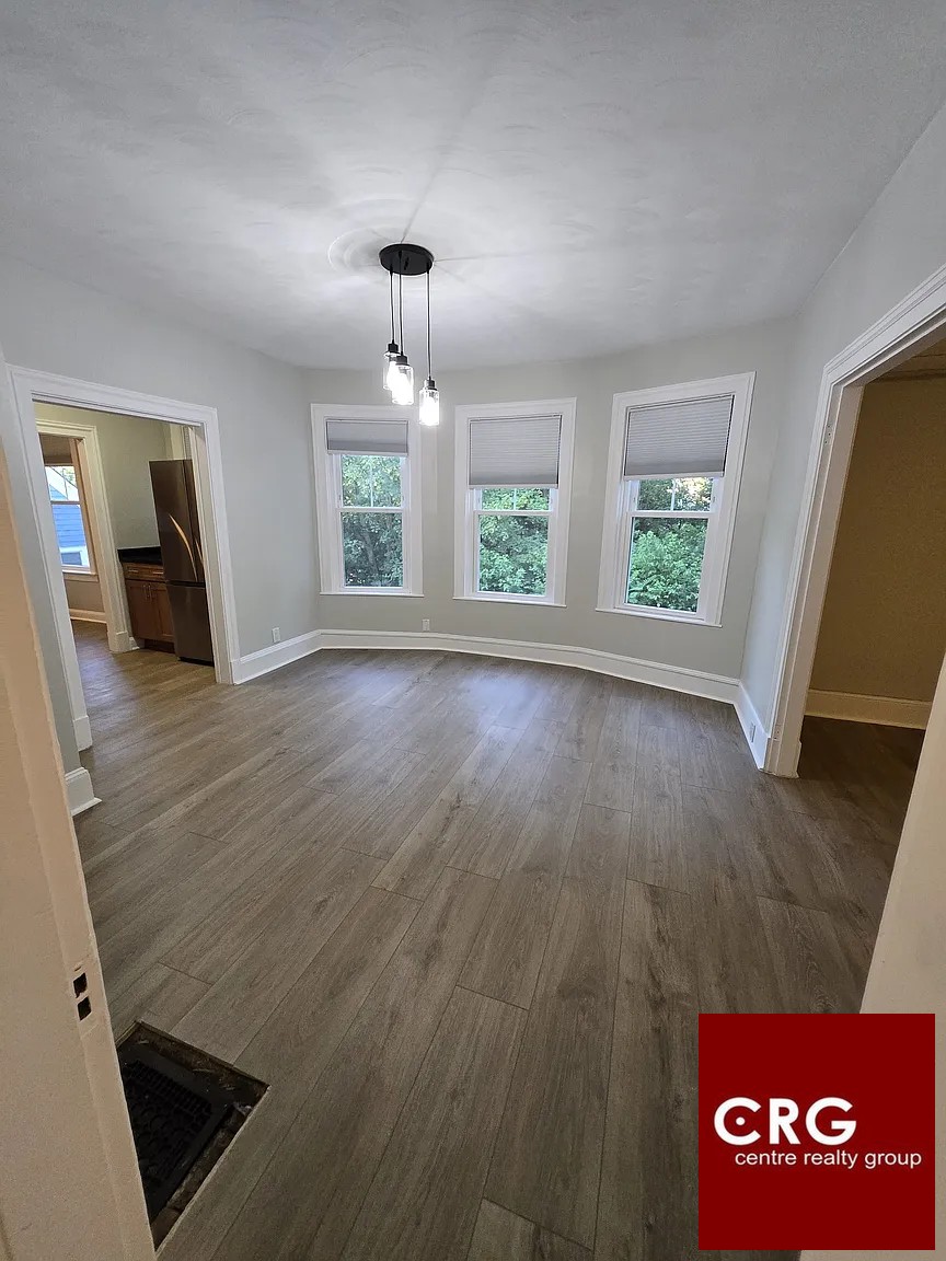 4 Woodville Ter. — Roxbury