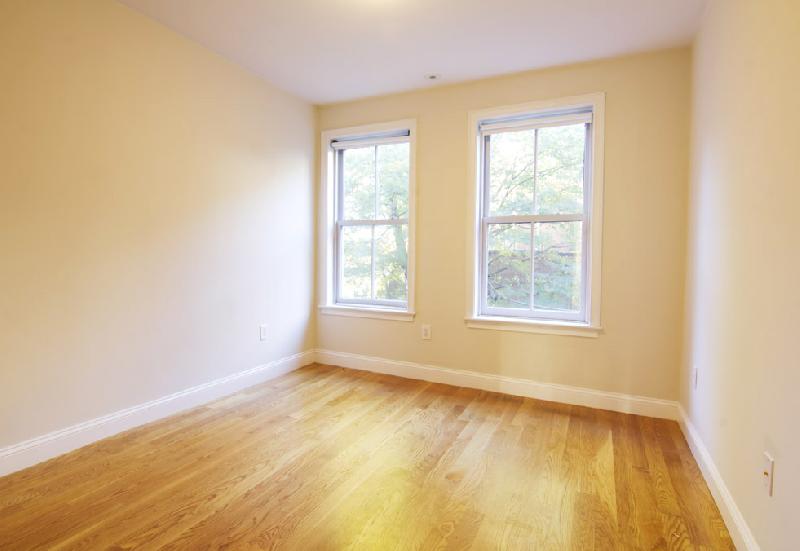 3 bed, 2 bath apartment for rent at 108 Hammond St Unit 1, South End — photo 3 of 5