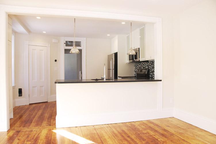 5 bed, 2 bath apartment for rent at 87 Windsor St Unit 2, Roxbury — photo 6 of 27