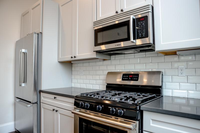 3 bed, 1 bath apartment for rent at 13 Newcomb St Unit 9, South End — photo 10 of 20