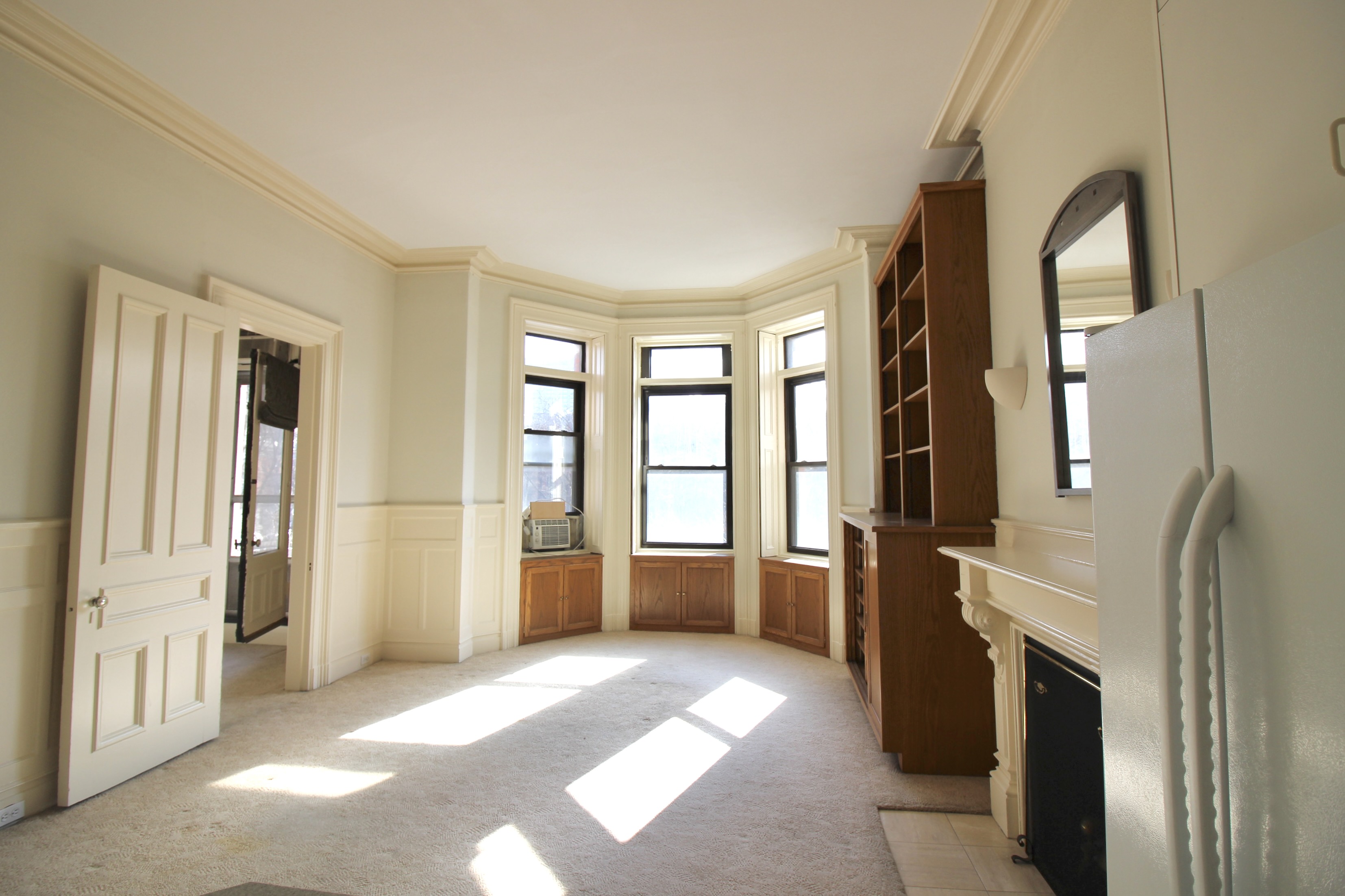 1 bed, 1 bath apartment for rent at 323 Commonwealth Ave Unit 5, Back Bay