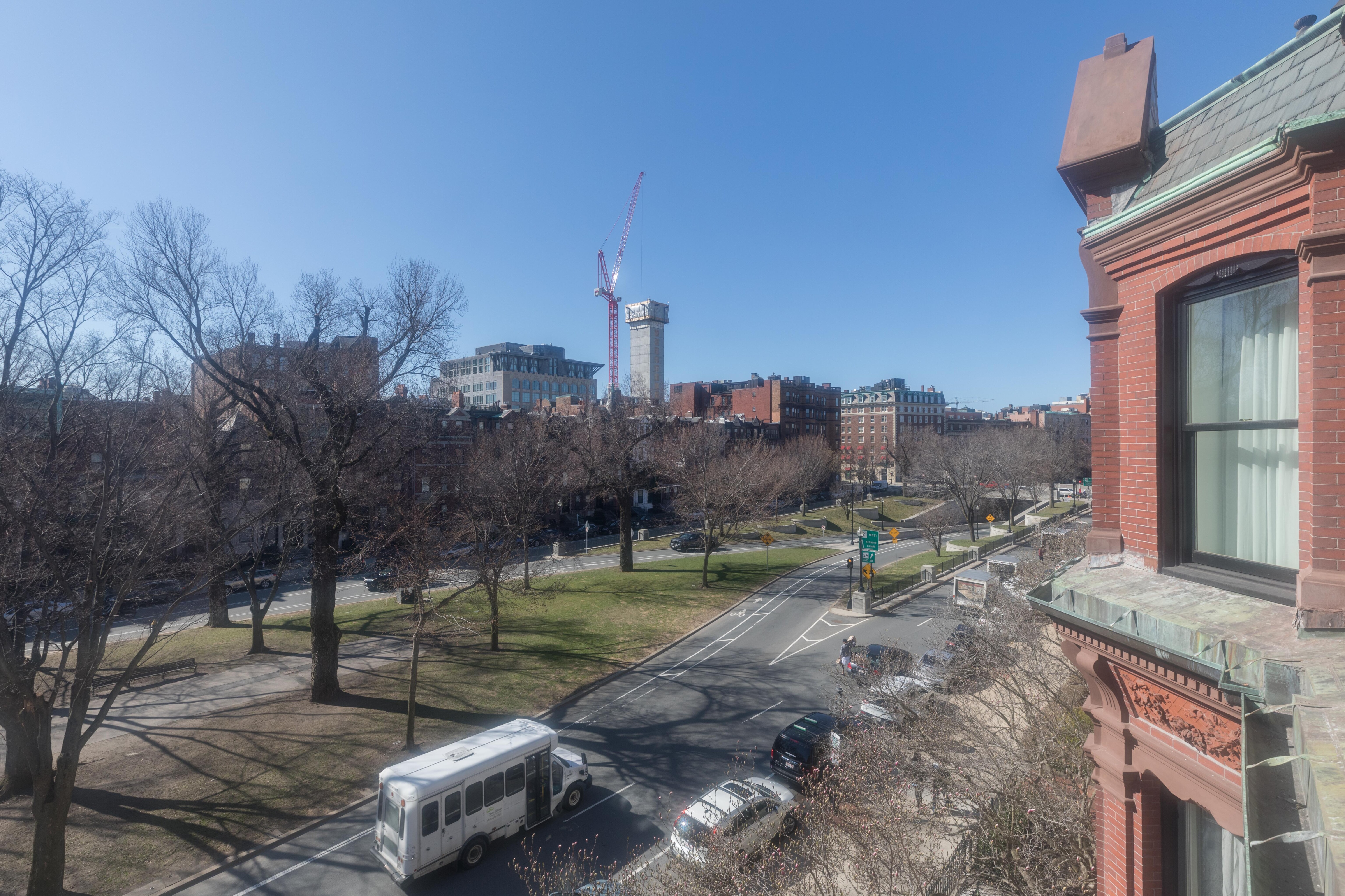 323 Commonwealth Ave, Back Bay