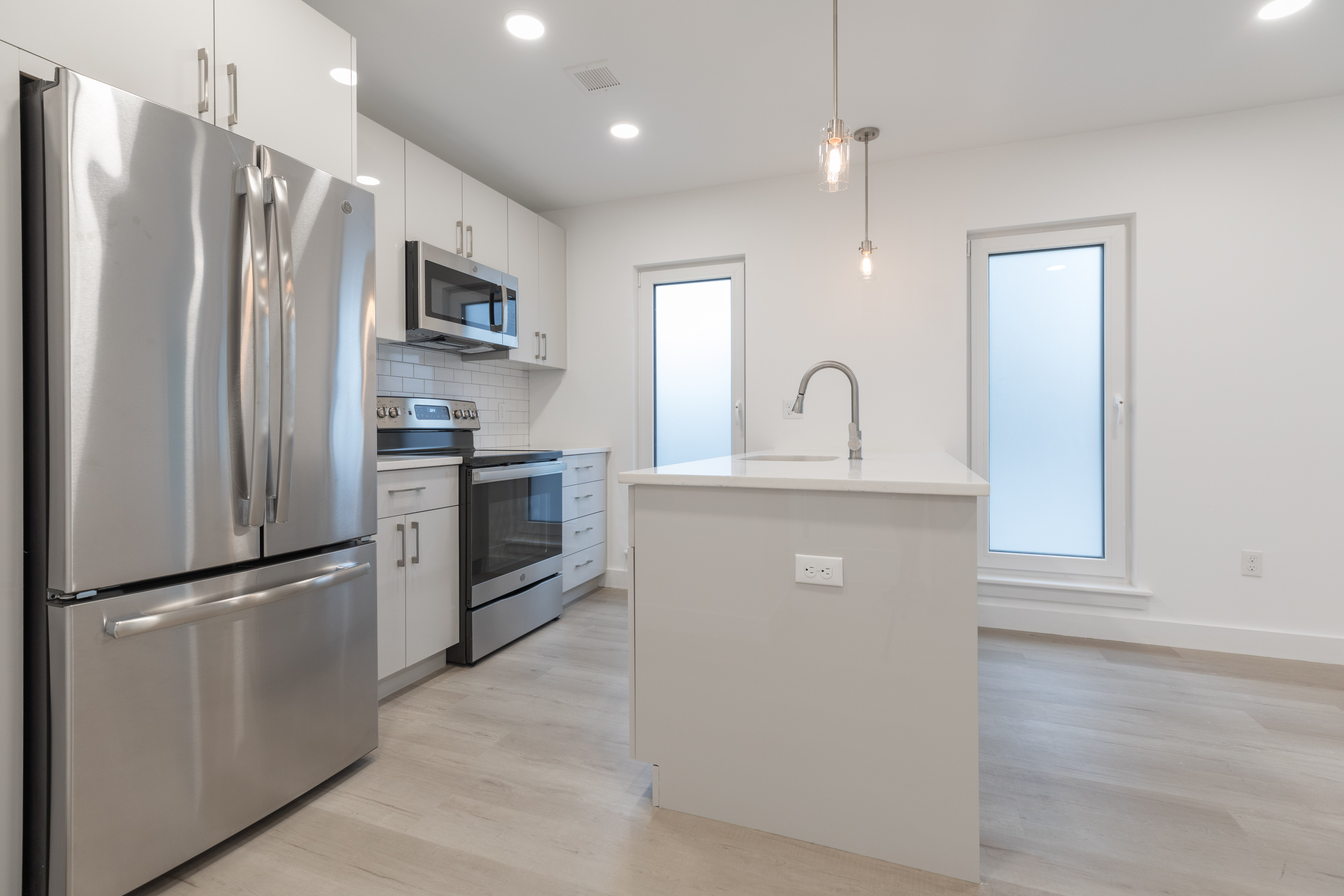 2837 Washington St, Roxbury