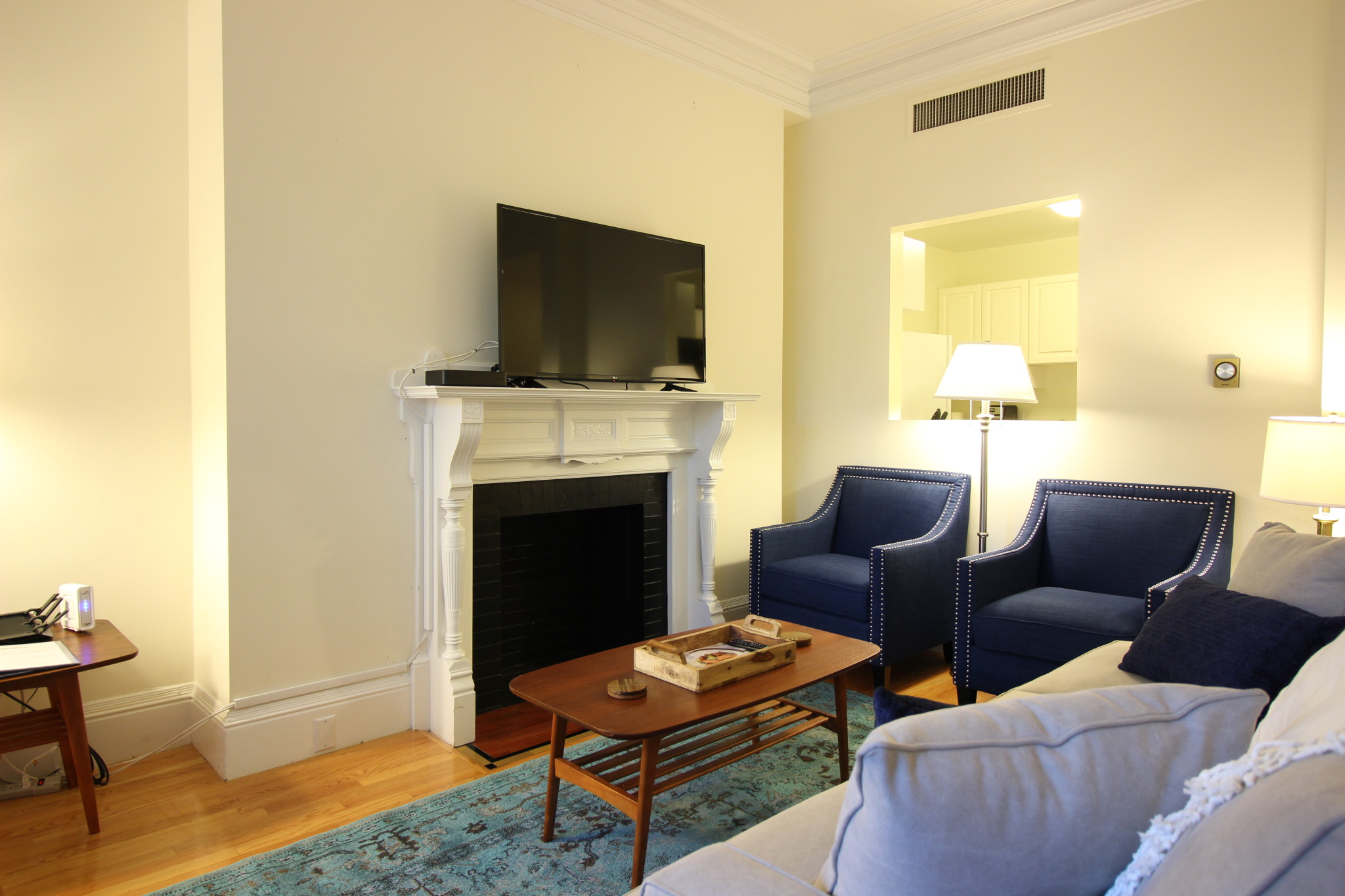 Photos of apartment on Commonwealth Ave.,Boston MA 02115