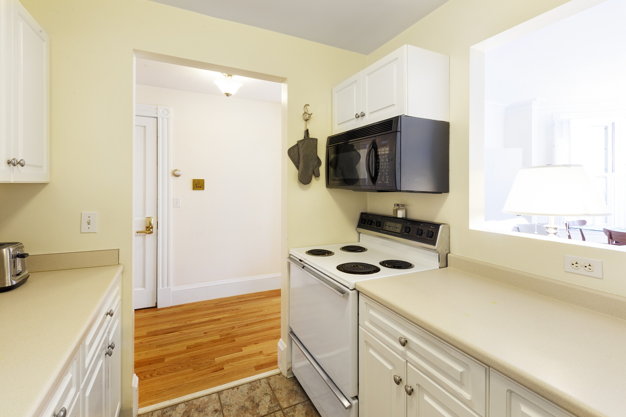 387 Commonwealth Ave, Back Bay