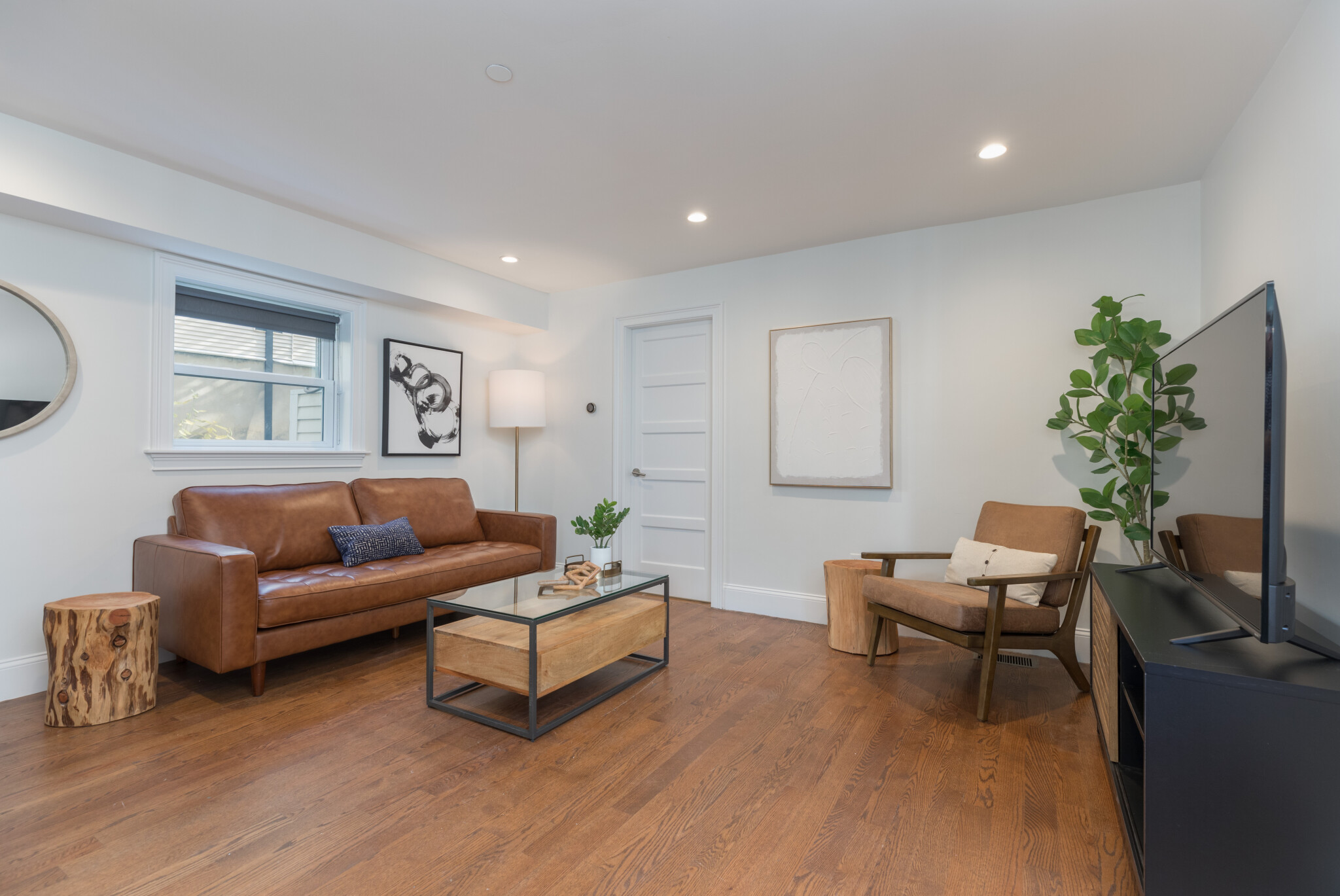 117 Centre St, Roxbury