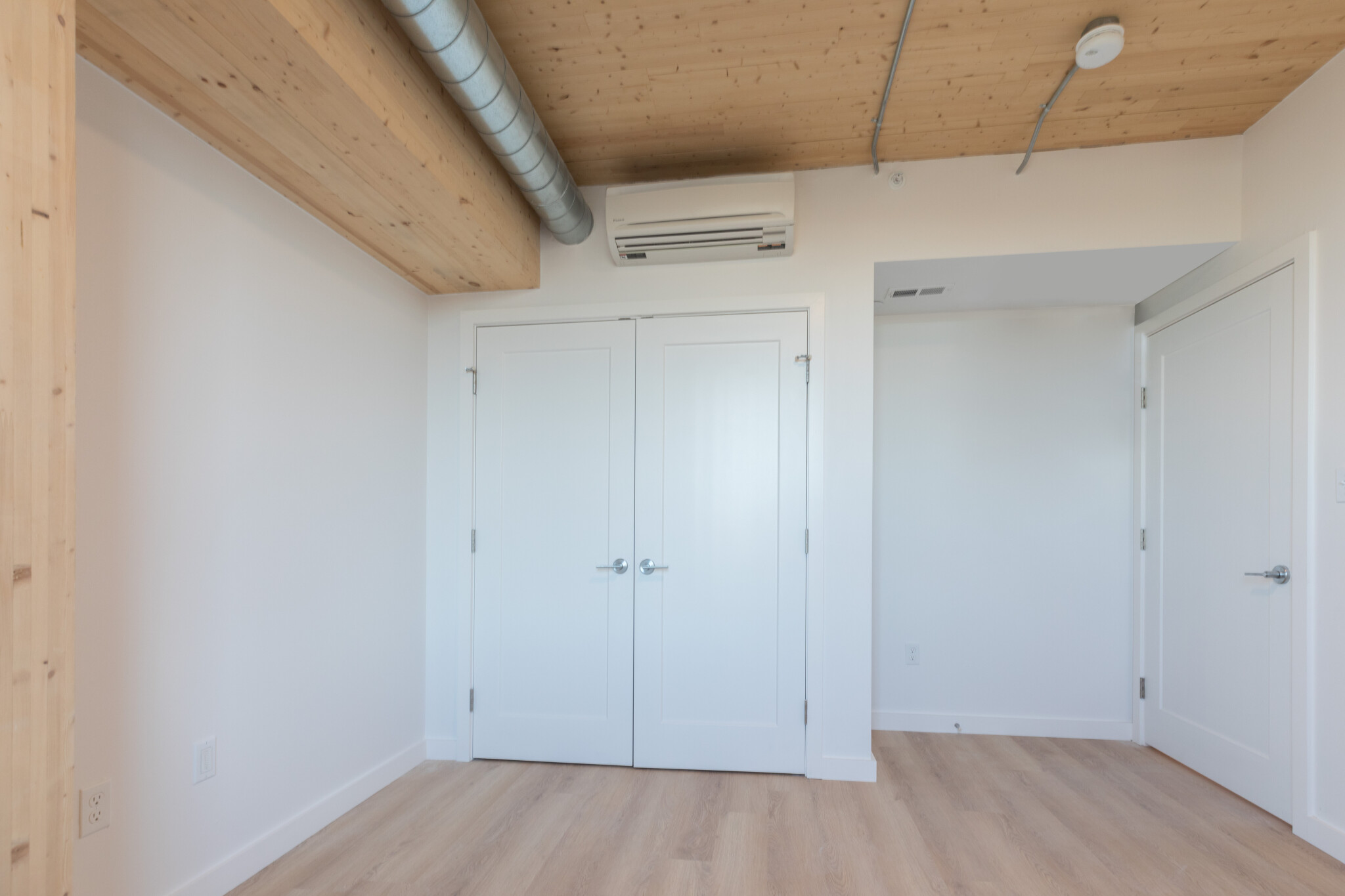 Photos of apartment on East Lenox,Boston MA 02118