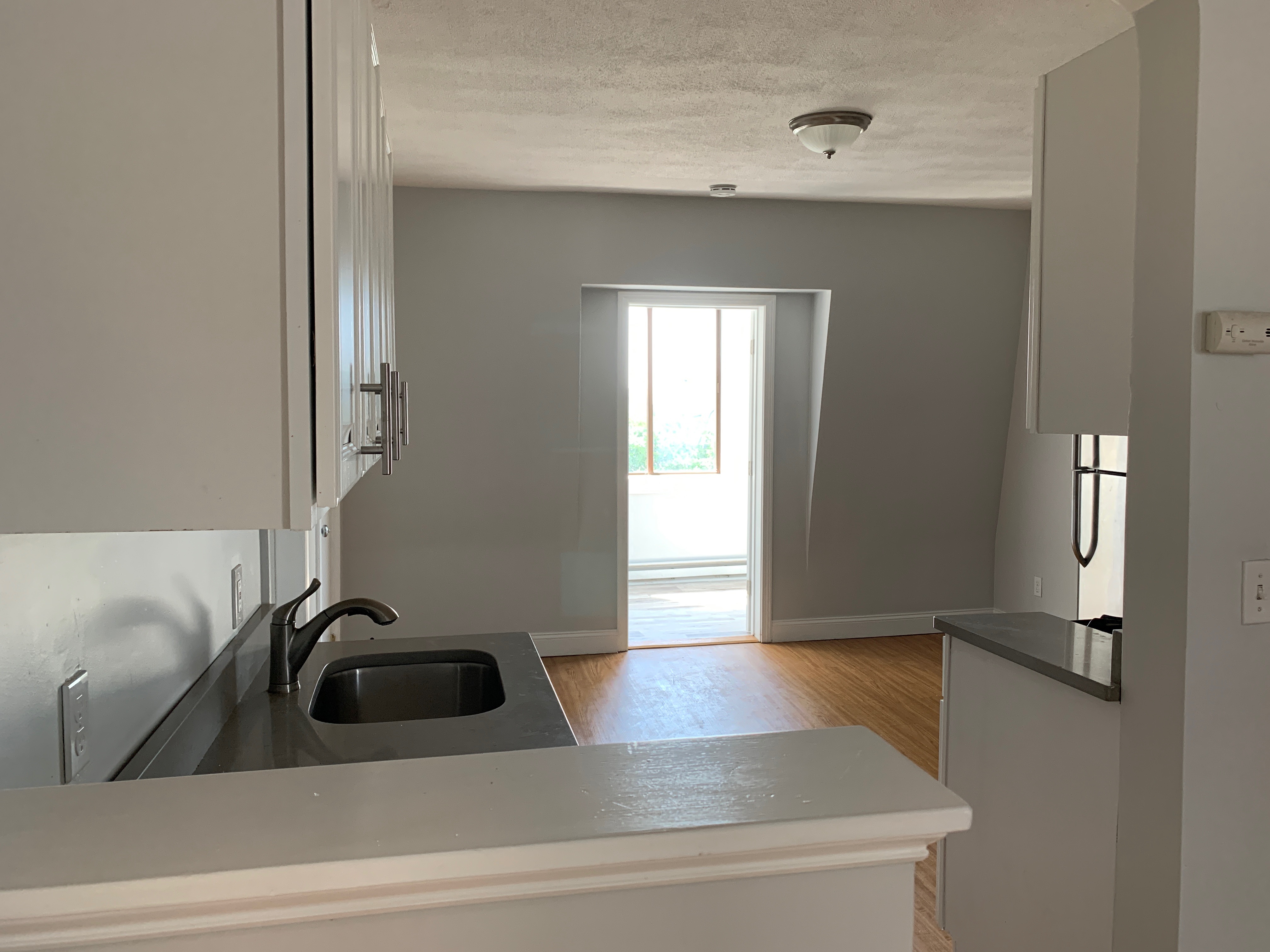 3.5 bed, 1 bath apartment for rent at 79 Eutaw St Unit 3, East Boston — photo 1 of 11