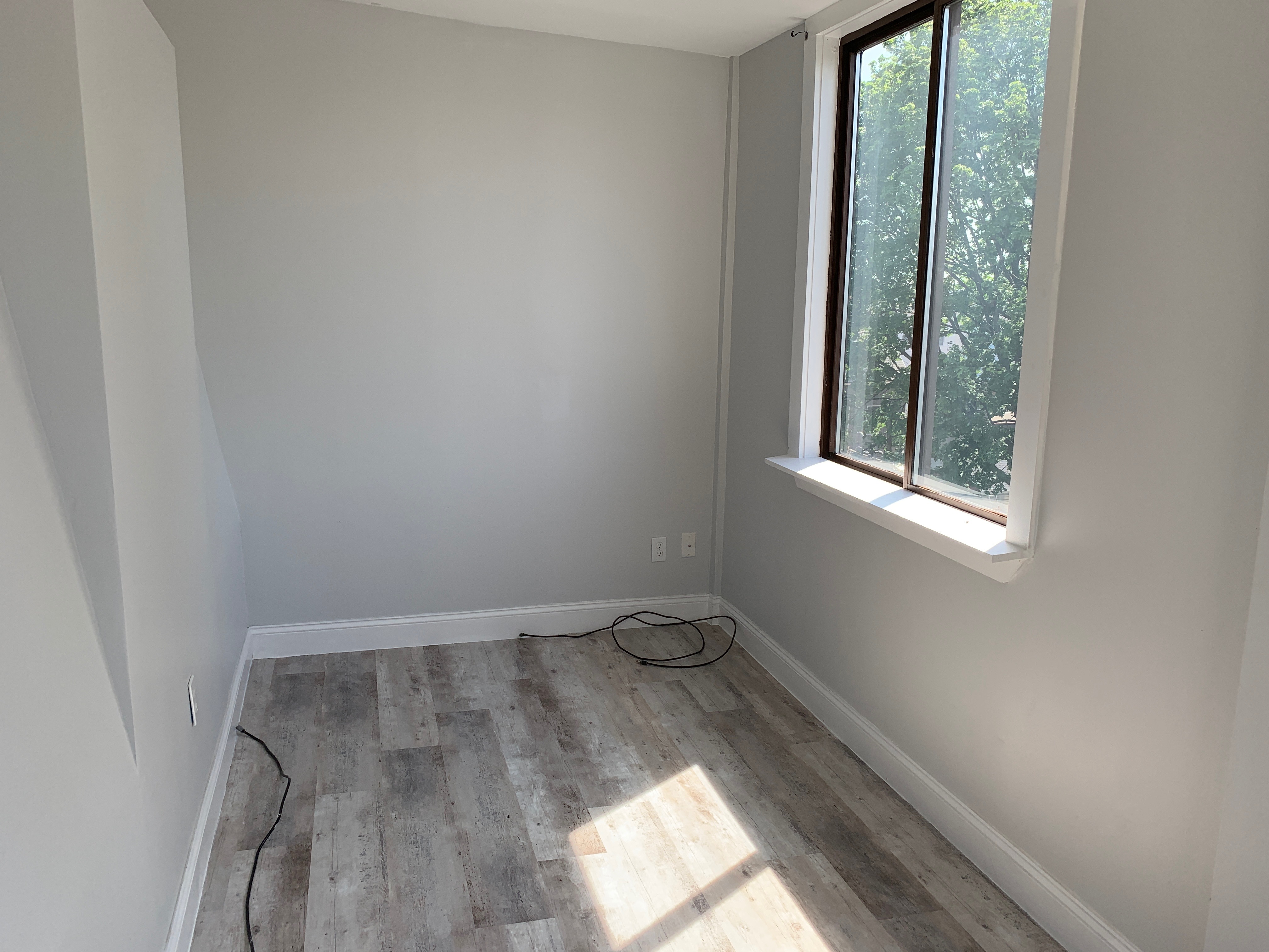 3.5 bed, 1 bath apartment for rent at 79 Eutaw St Unit 3, East Boston — photo 6 of 11