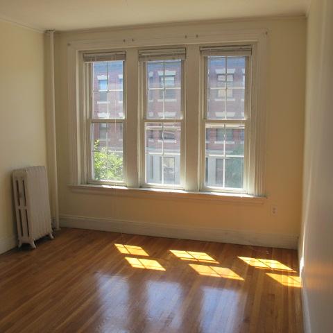 15 Glenville Ave, Allston