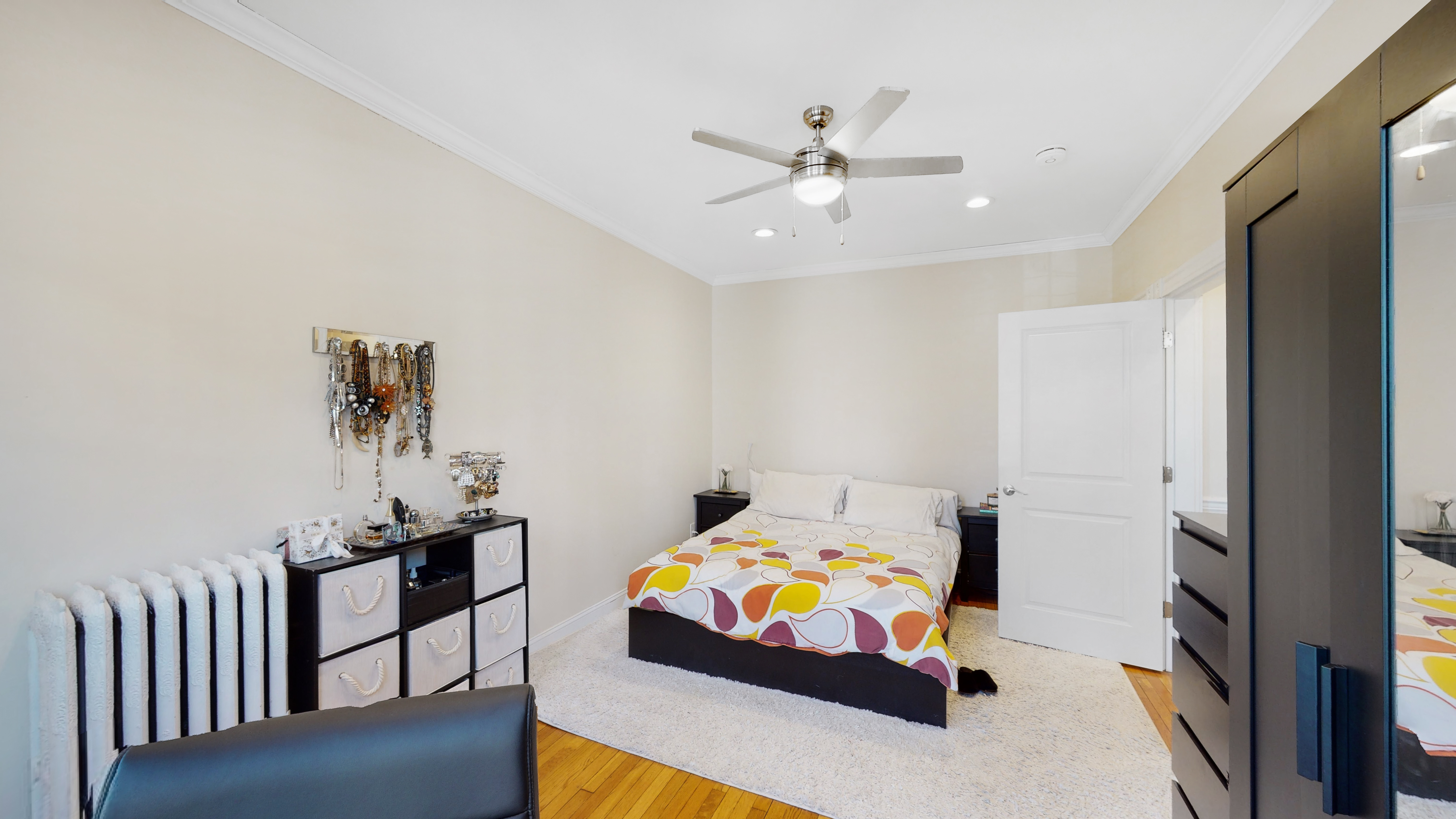 15 Glenville Ave, Allston