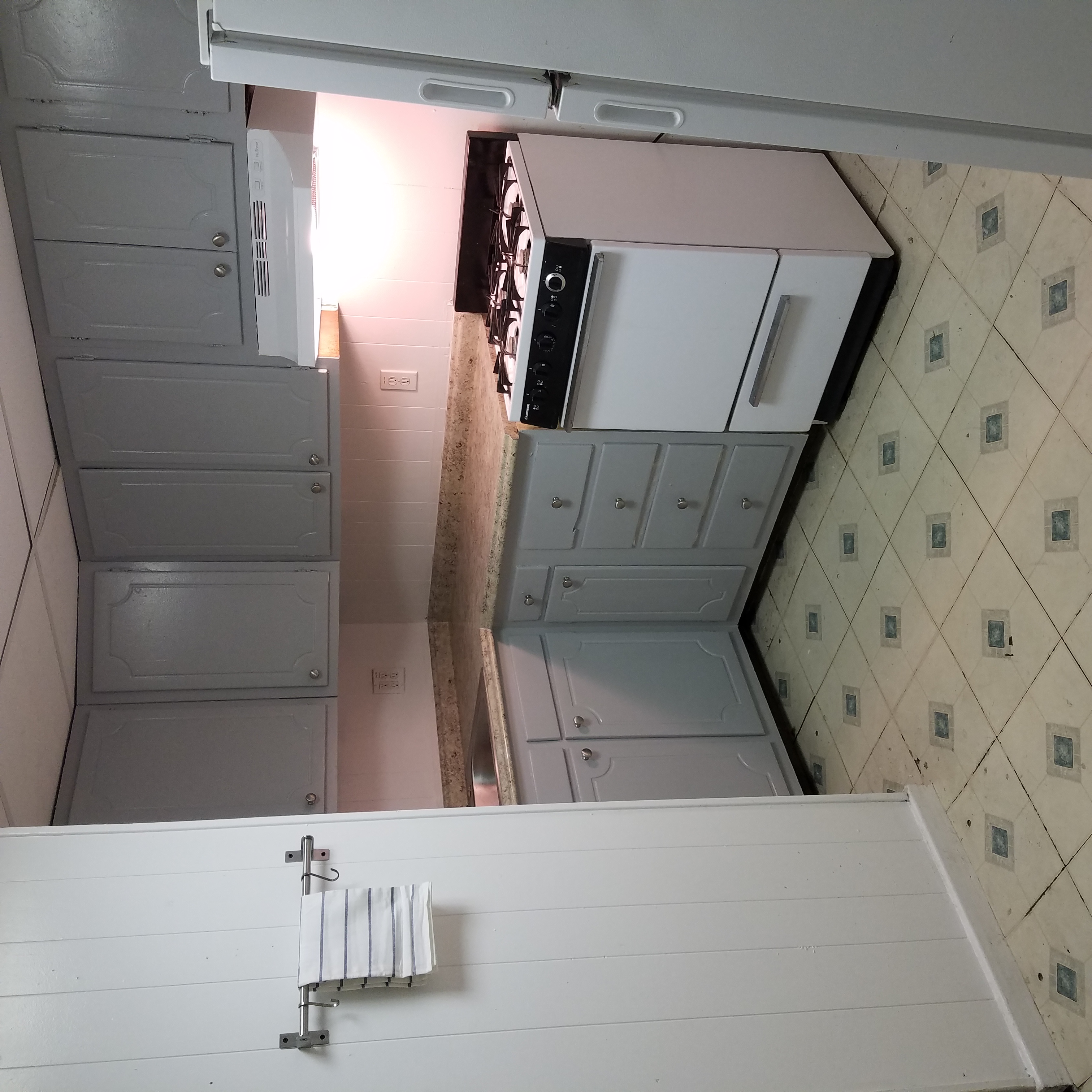 15 Glenville Ave, Allston