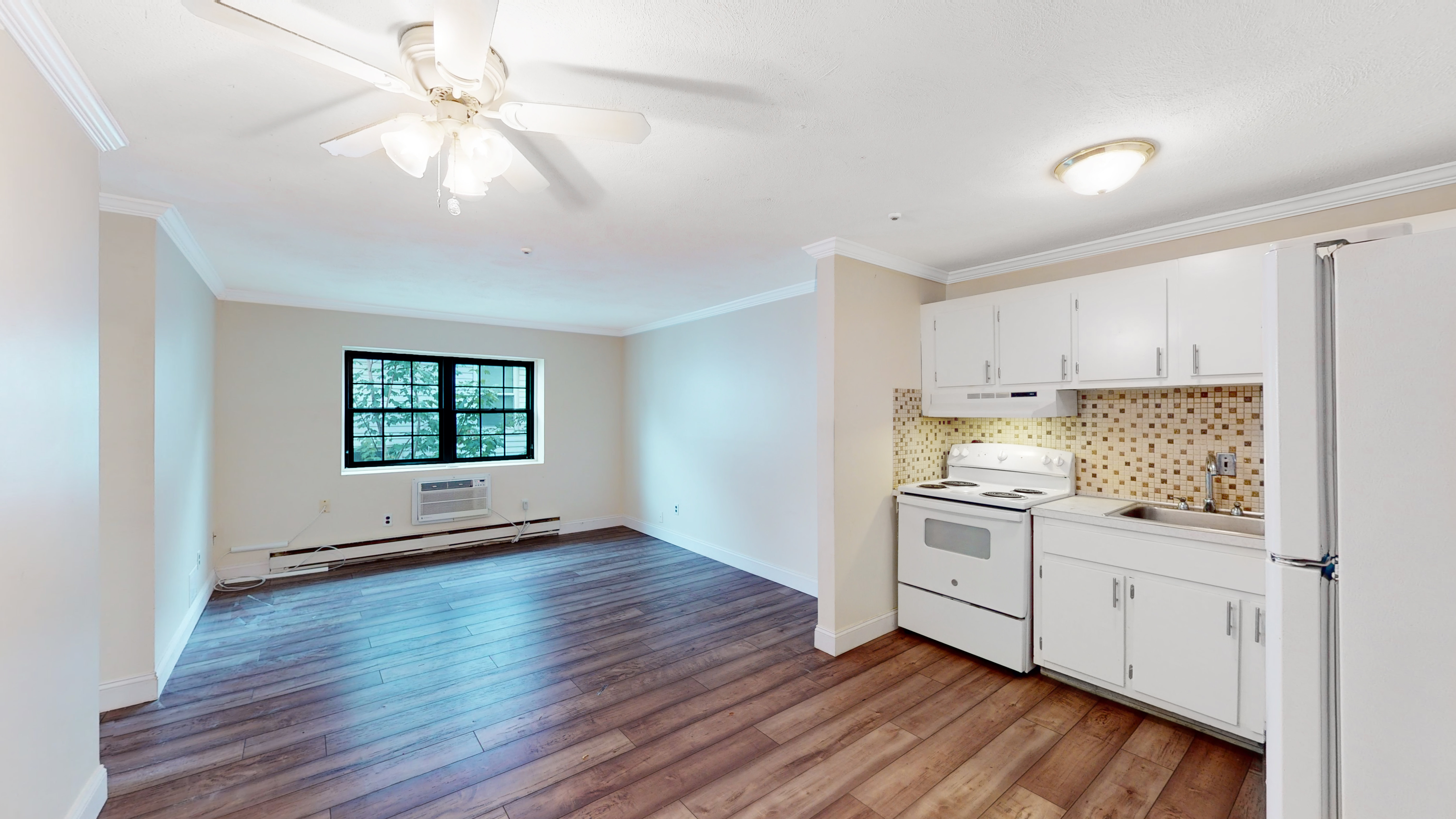 Photos of apartment on Clark St.,Malden MA 02148