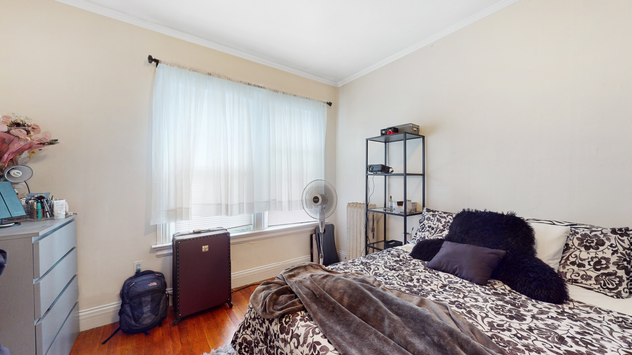 15 Glenville Ave, Allston