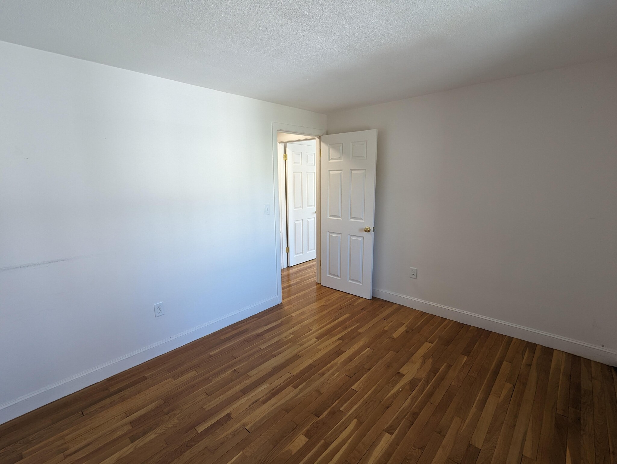 Photos of apartment on West Wyoming Ave.,Melrose MA 02176