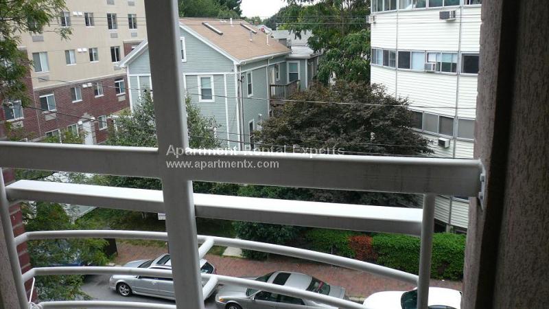 345 Franklin St, Central Square