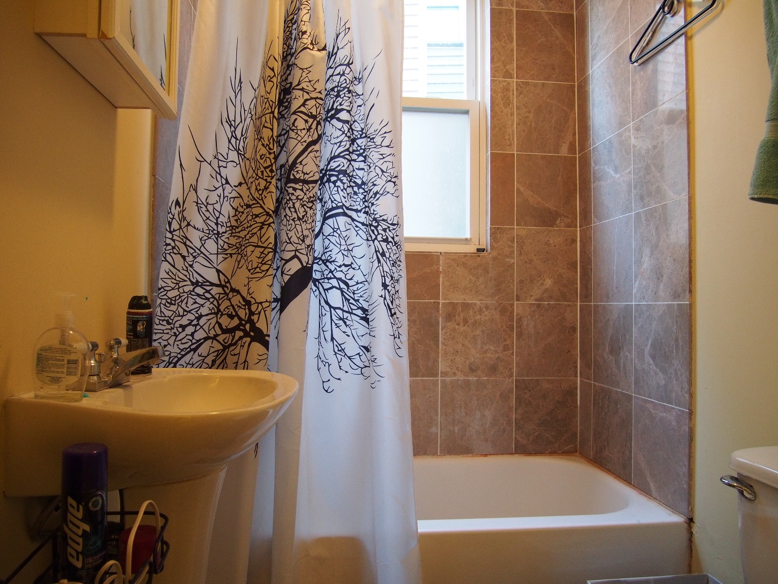 731 Parker St, Mission Hill