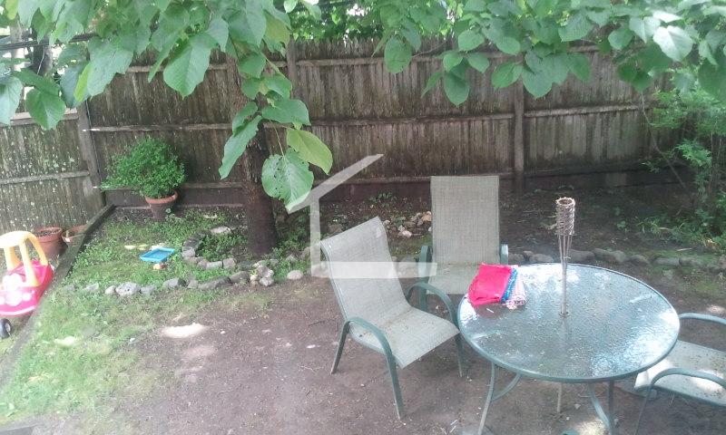 64 Gardner Rd, Brookline Hills
