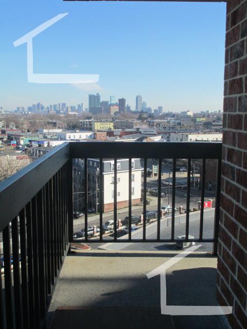 15 North Beacon St, Allston