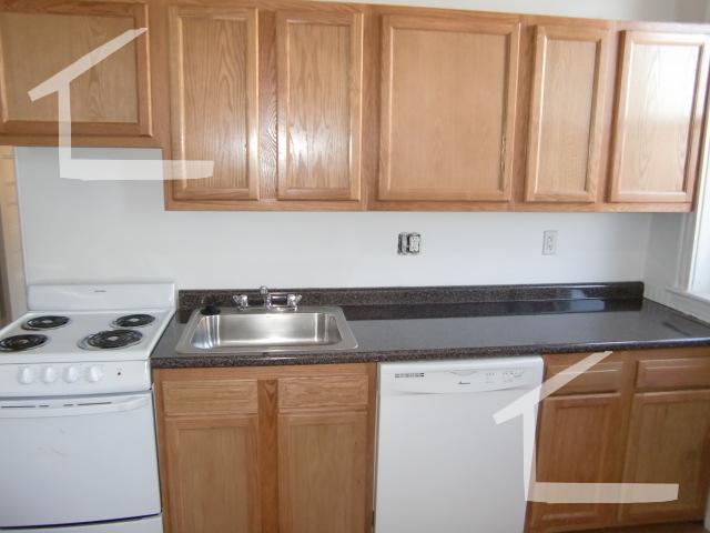 1589 Beacon St, Washington Square