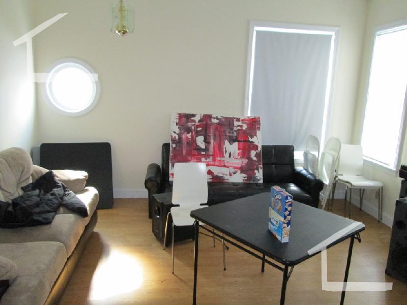 8 10 Glencoe St, Washington Square