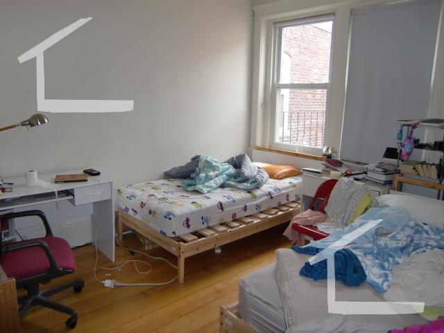 1822 Beacon St, Chestnut Hill