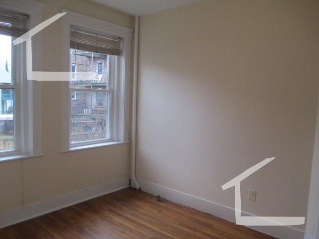 4 Price Rd, Brighton