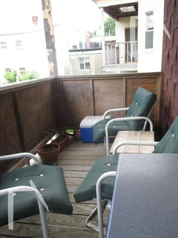 191 Lowell St, Winter Hill