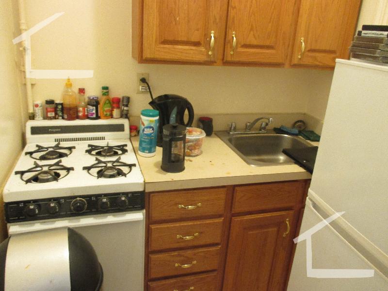 14 Palace Rd, Longwood