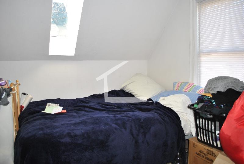 17 Pratt St, Allston