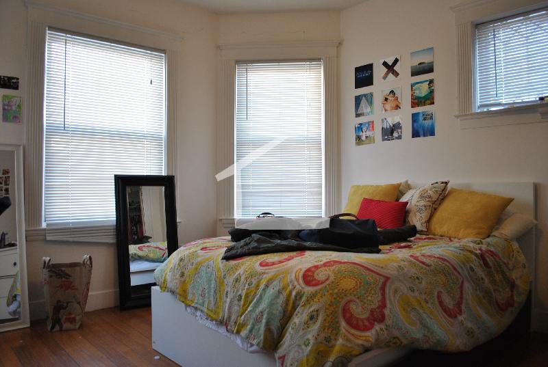 51 Gardner St, Allston