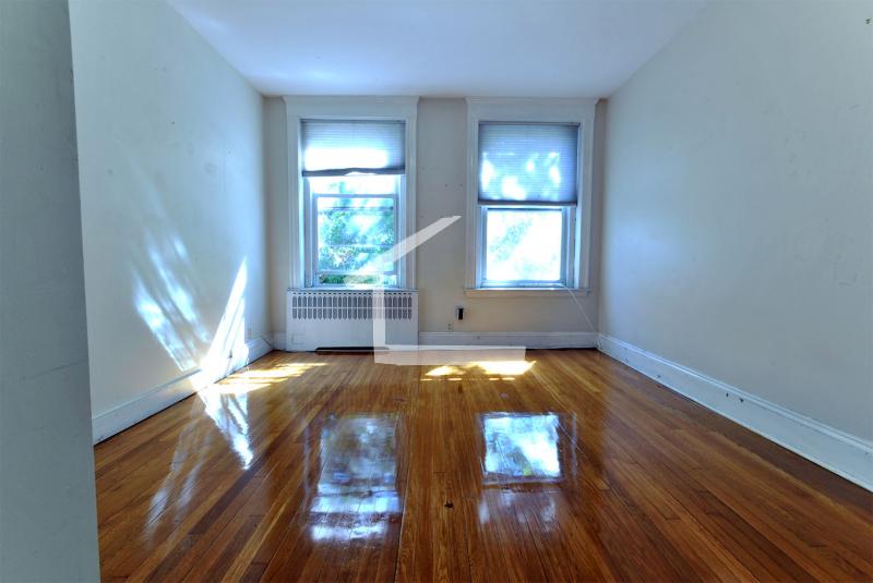 1232 Beacon St, Coolidge Corner