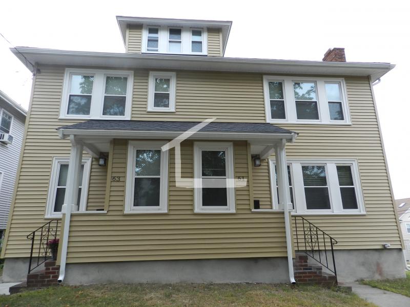 61 Poplar St, Mount Auburn (Watertown)